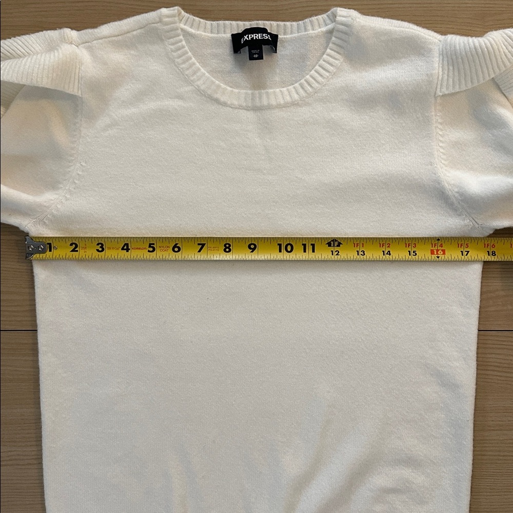 Express Ruffle Sweater XS - Picture 12 of 12